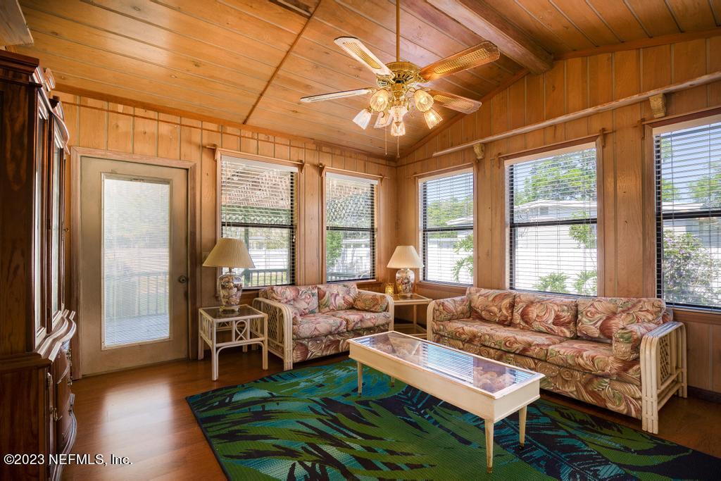 233 Denise Drive Jacksonville, FL 32218 - Photo 14 of 36 233 Denise -32