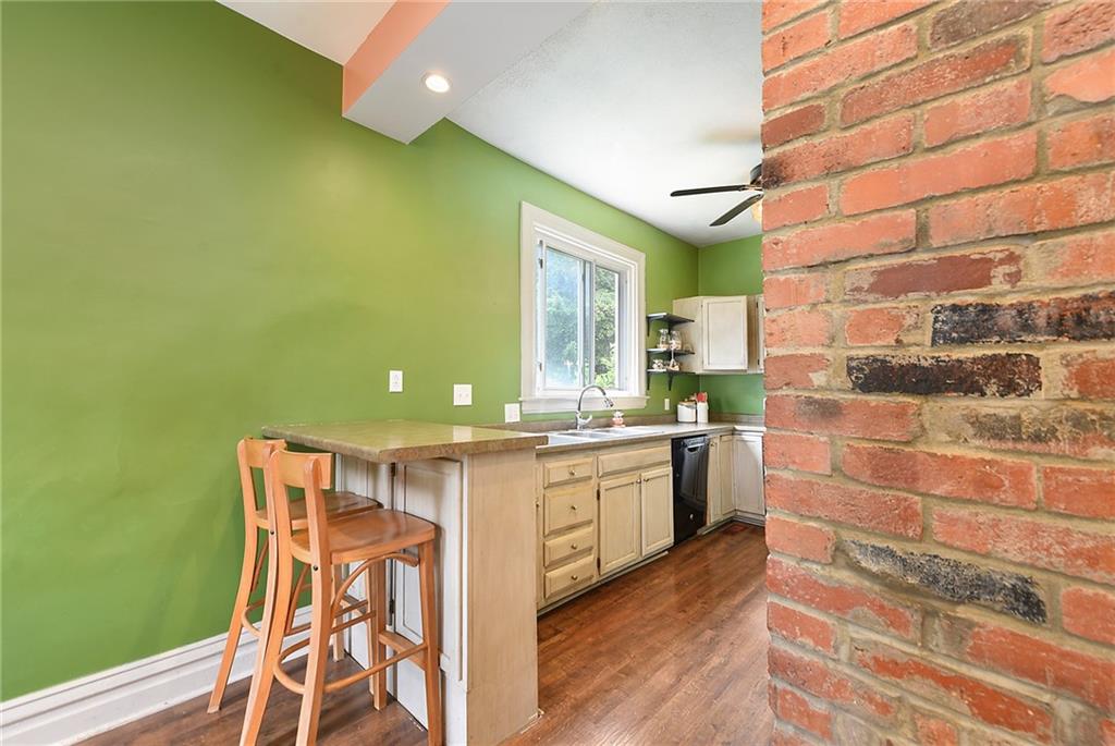3114 Terrace Street Pittsburgh, PA 15213 - Photo 8 of 38 Gallery Image 8
