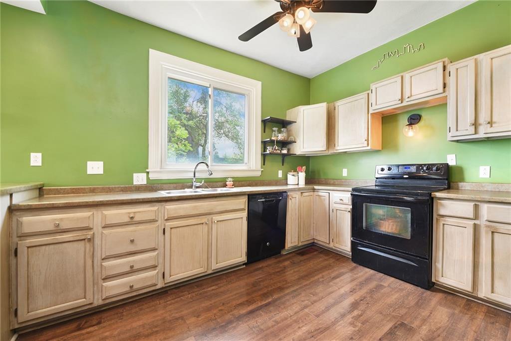 3114 Terrace Street Pittsburgh, PA 15213 - Photo 9 of 38 Gallery Image 9