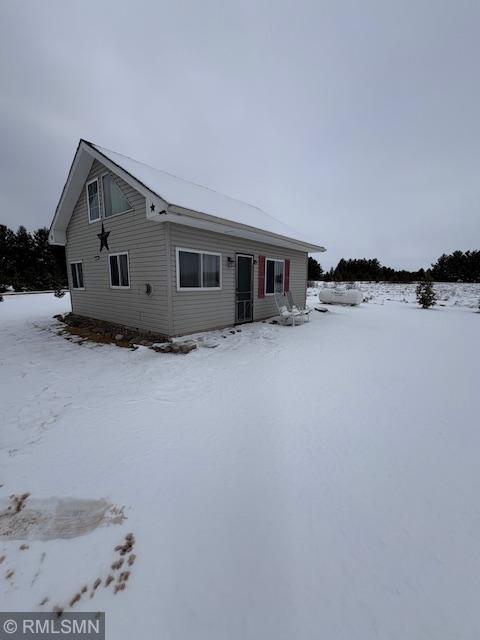 27048 Hawthorn Road Hinckley, MN 55037 - Photo 2 of 9