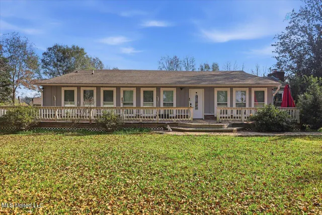 $315,000 | 3224 Oakley Road, Raymond, MS 39154