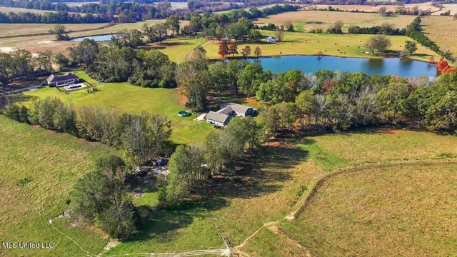 $315,000 | 3224 Oakley Road, Raymond, MS 39154