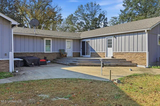 $315,000 | 3224 Oakley Road, Raymond, MS 39154