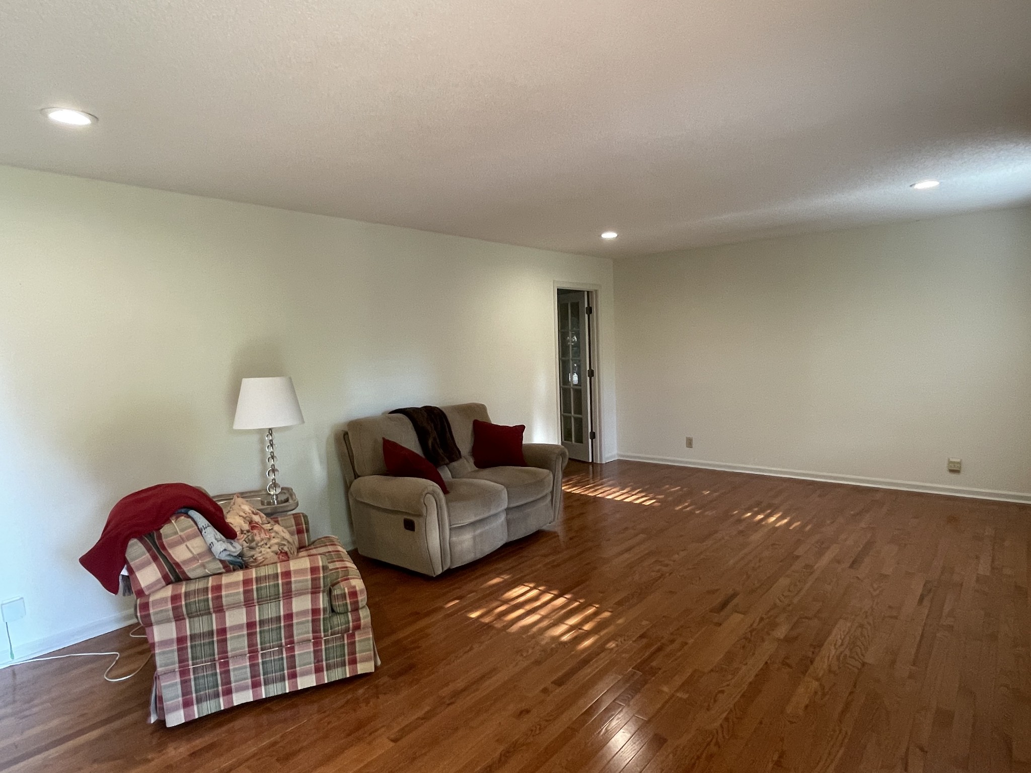 1224 Poplar Ridge Road Chapmansboro, TN 37035 - Photo 18 of 40 a living room with furniture and wooden floor