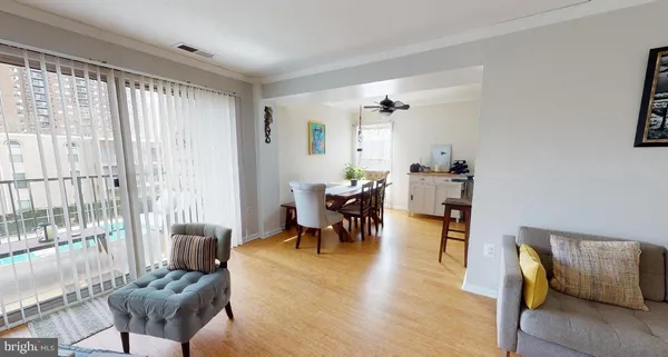$1,950 | 31 Canterbury Square, Unit 302, Alexandria, VA 22304