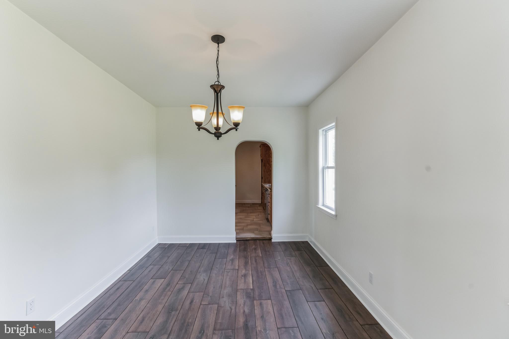 650 Tollgate Road Quakertown, PA 18951 - Photo 8 of 34 Dining Room Towards Kitchen