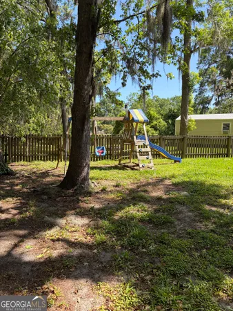 $1,800 | 121 Innerlake Lane, Kingsland, GA 31548