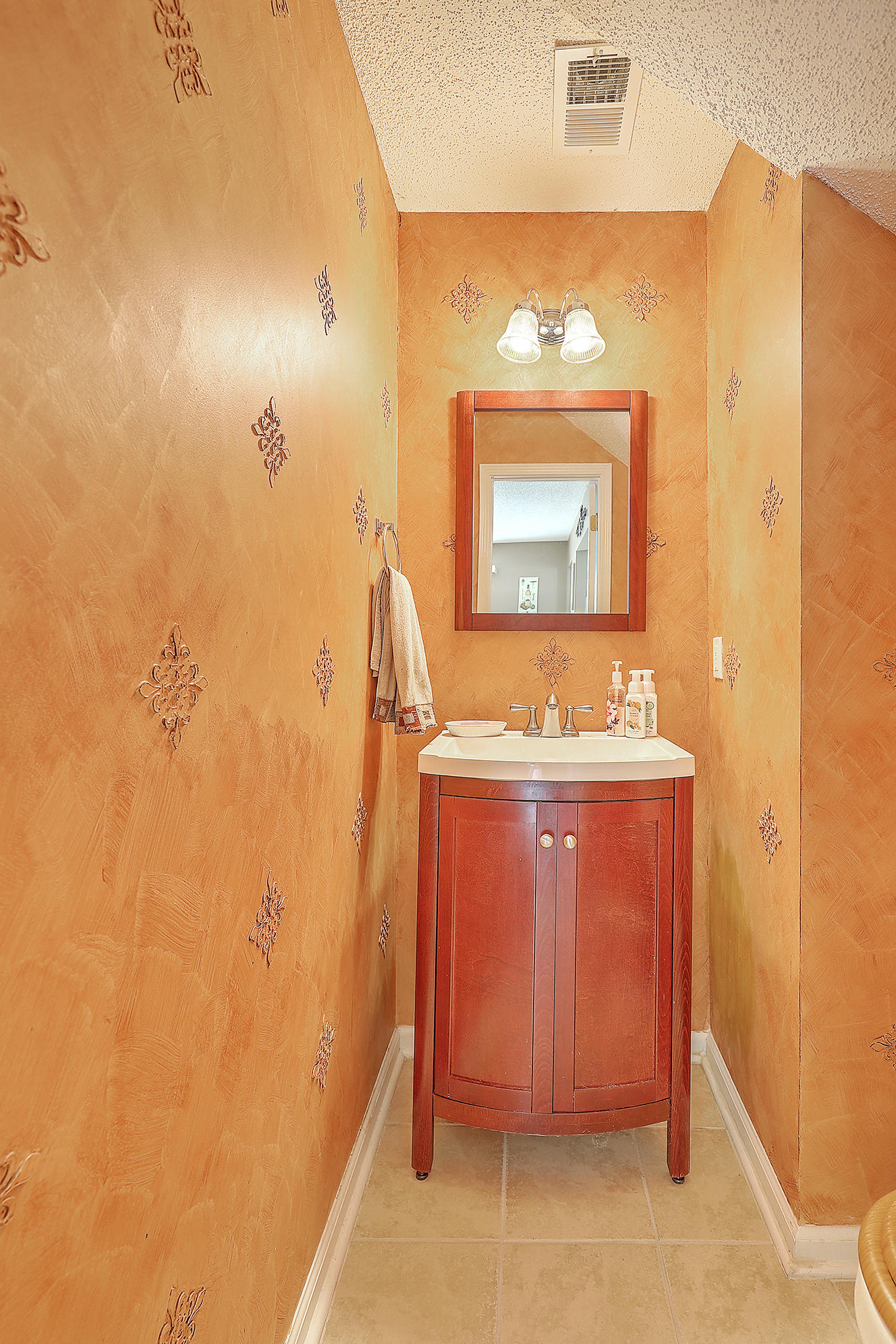 7924 New Ryder Road North Charleston, SC 29406 - Photo 12 of 31 Half Bathroom