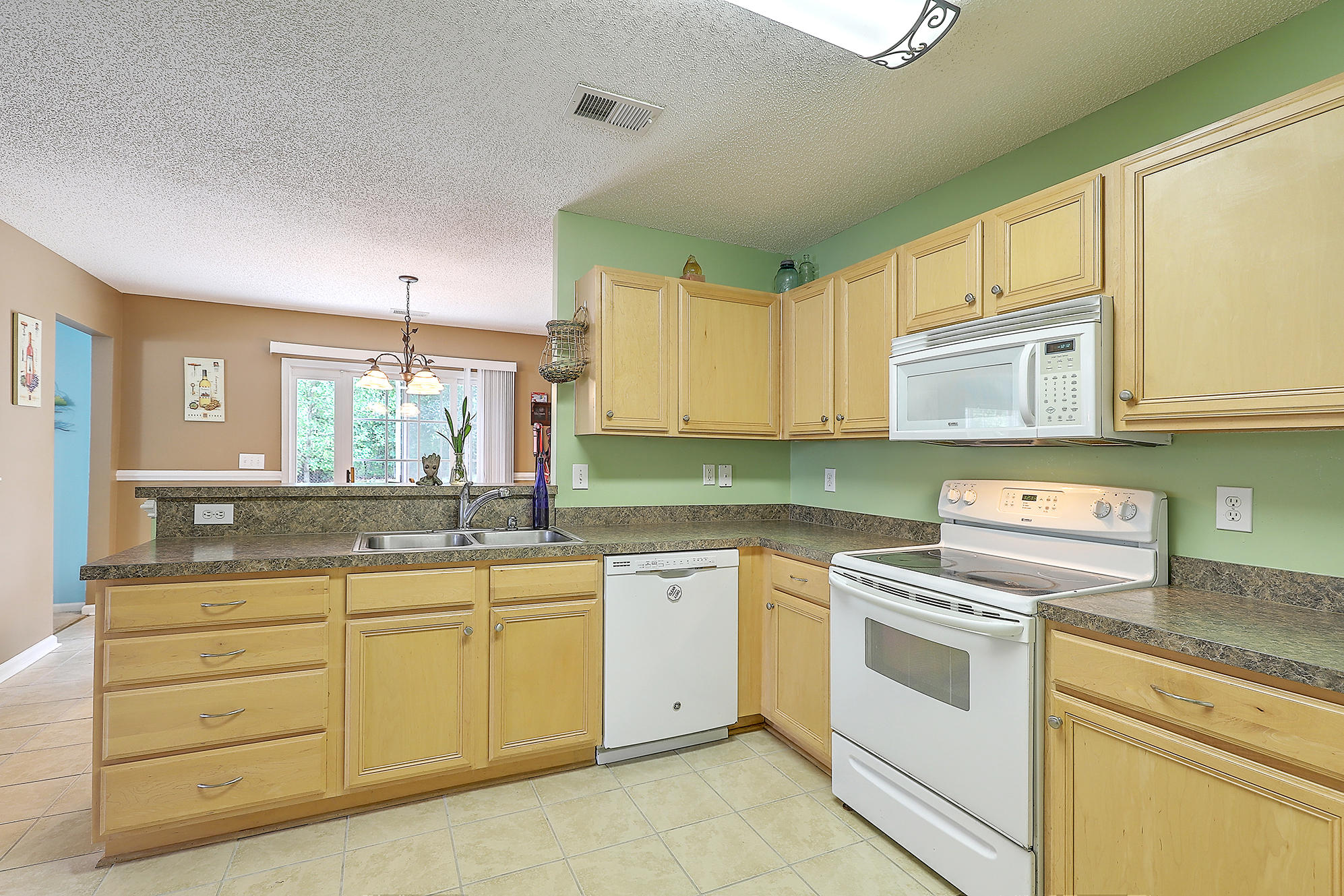 7924 New Ryder Road North Charleston, SC 29406 - Photo 10 of 31 Functional Kitchen