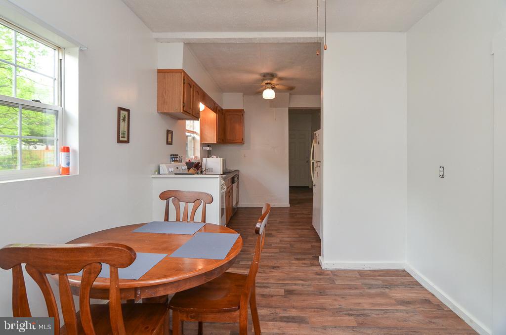 121 6th Street Colonial Beach, VA 22443 - Photo 13 of 33