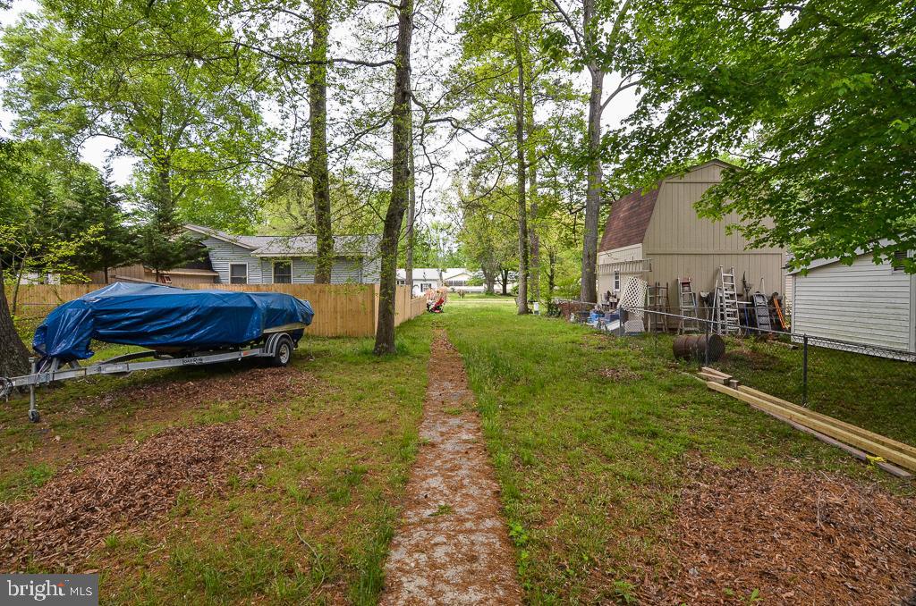 121 6th Street Colonial Beach, VA 22443 - Photo 3 of 33 Rear lot from 7th St