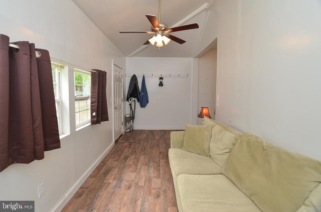 121 6th Street Colonial Beach, VA 22443 - Photo 23 of 33