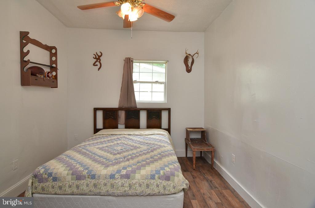 121 6th Street Colonial Beach, VA 22443 - Photo 24 of 33 Bedroom #2
