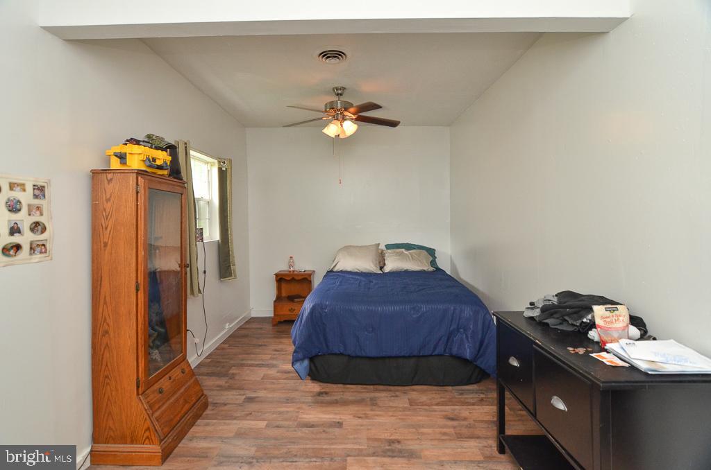 121 6th Street Colonial Beach, VA 22443 - Photo 30 of 33 Master Bedroom
