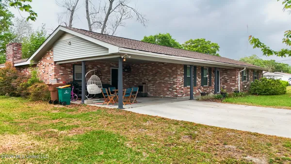 $283,000 | 215 Lynwood Circle, Long Beach, MS 39560