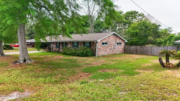 $283,000 | 215 Lynwood Circle, Long Beach, MS 39560