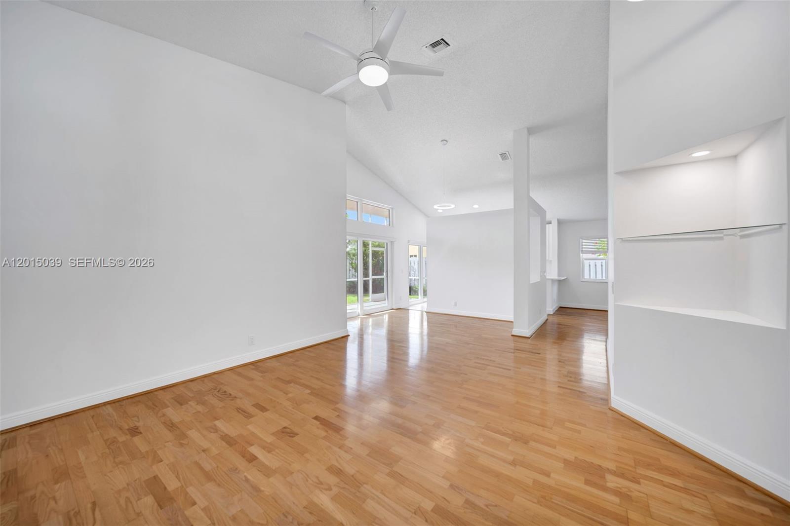 941 Briar Ridge Road Weston, FL 33327 - Photo 3 of 48