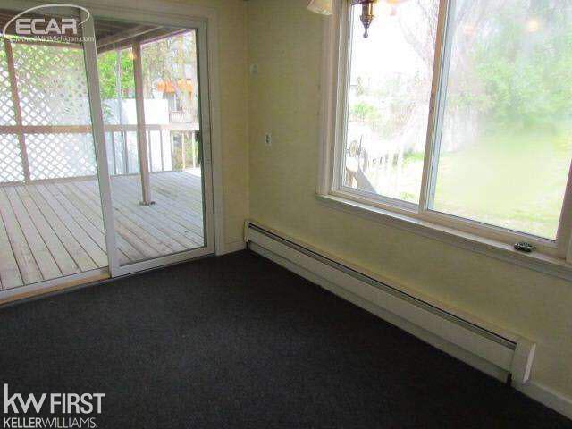 8038 Corunna Road Flint, MI 48532 - Photo 5 of 21 21146908-4.JPG