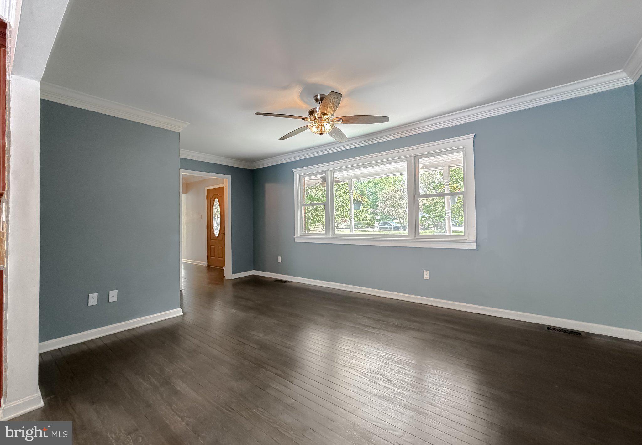 2420 Cecil Lane Huntingtown, MD 20639 - Photo 26 of 72 Bright and airy living space awaits.