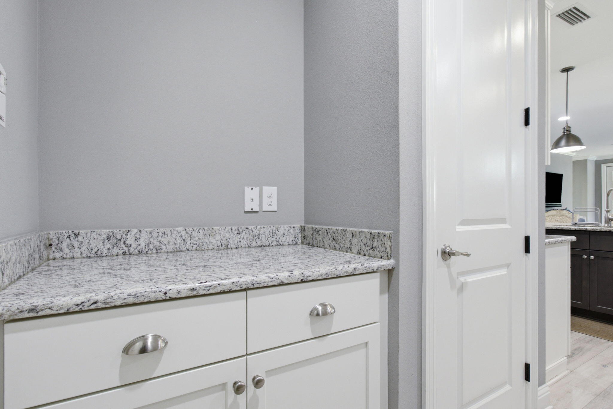 76 Oaktree Boulevard Freeport, FL 32439 - Photo 27 of 54 46-web-or-mls-IMG_4550
