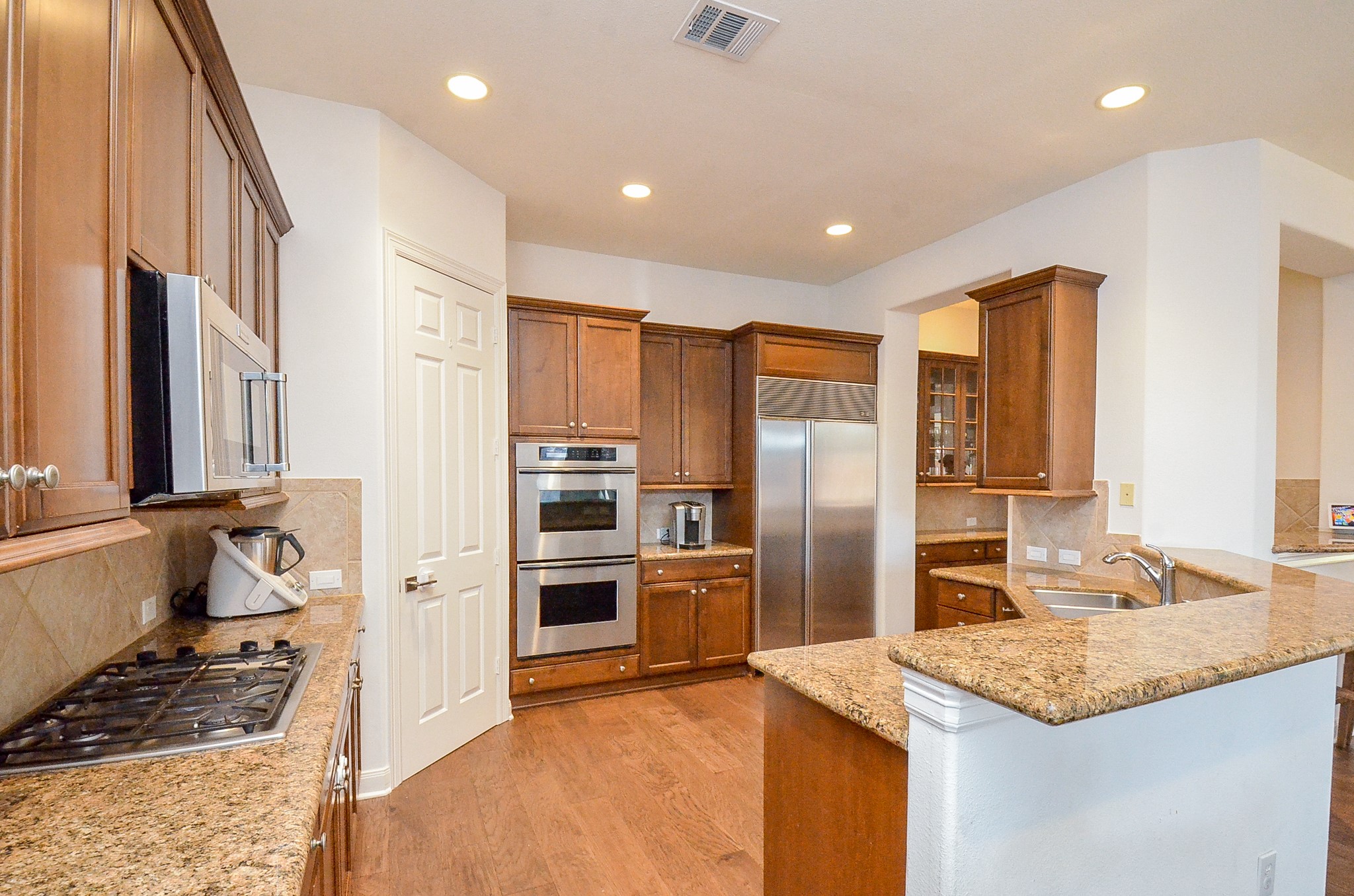 2826 Tudor Manor Houston, TX 77082 - Photo 11 of 50