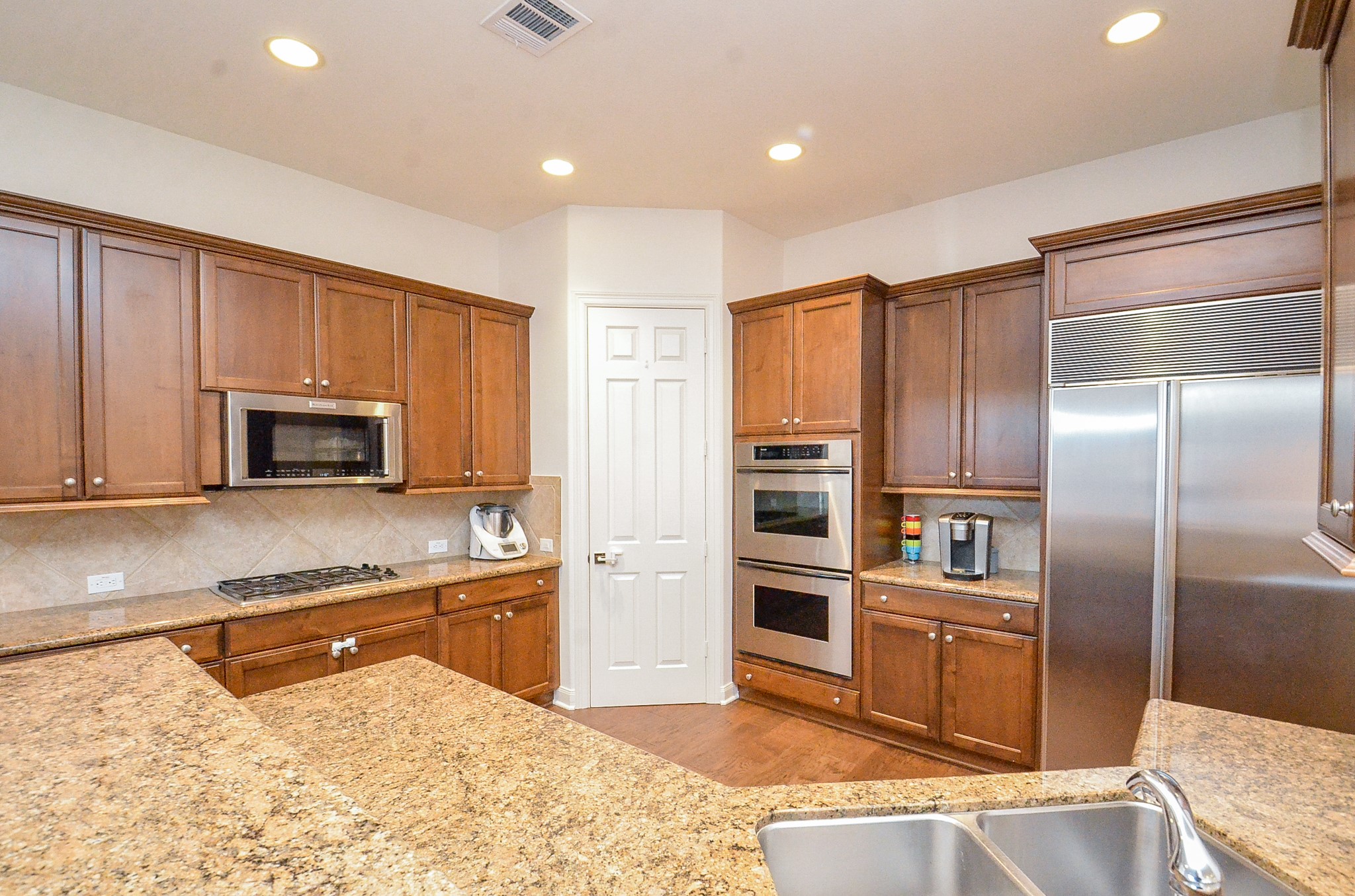2826 Tudor Manor Houston, TX 77082 - Photo 12 of 50