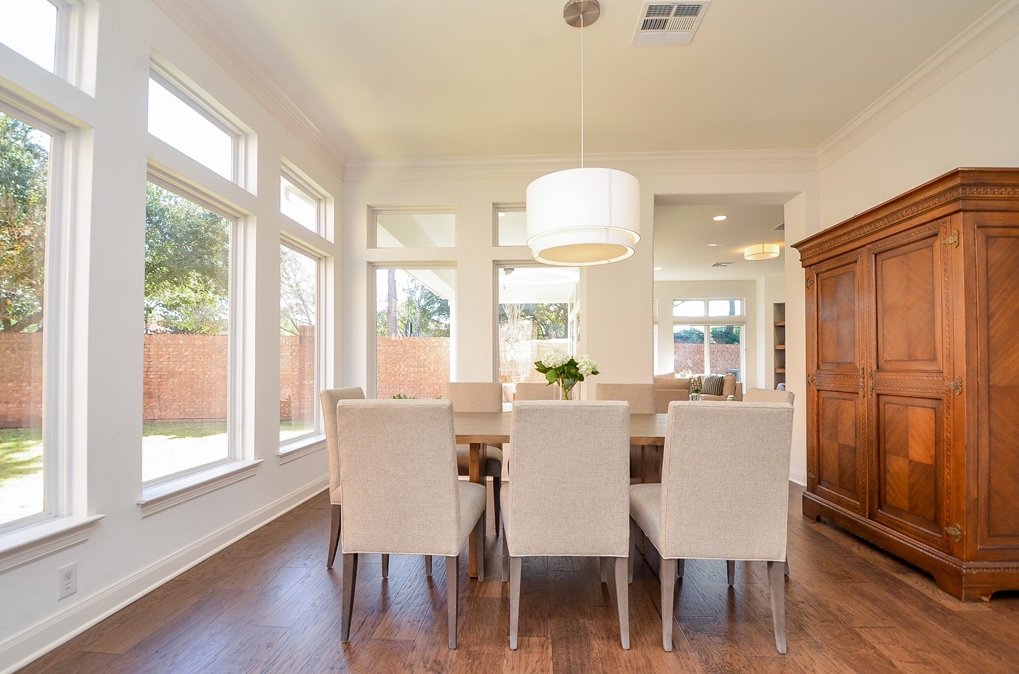 2826 Tudor Manor Houston, TX 77082 - Photo 5 of 50