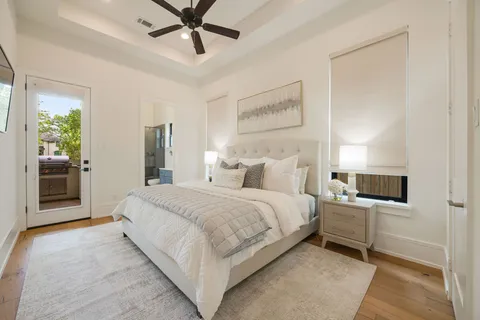 $2,630,000 | 4501 Valerie Street, Bellaire, TX 77401