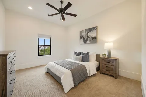 $2,630,000 | 4501 Valerie Street, Bellaire, TX 77401