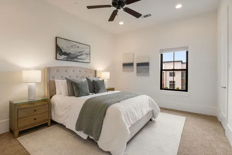 $2,630,000 | 4501 Valerie Street, Bellaire, TX 77401