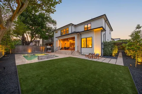 $2,630,000 | 4501 Valerie Street, Bellaire, TX 77401