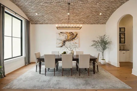 $2,630,000 | 4501 Valerie Street, Bellaire, TX 77401