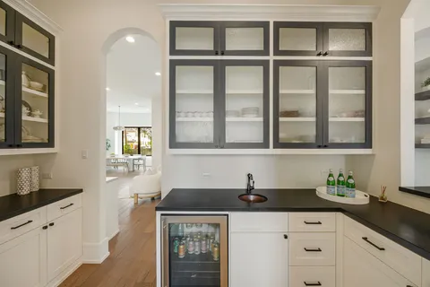 $2,630,000 | 4501 Valerie Street, Bellaire, TX 77401