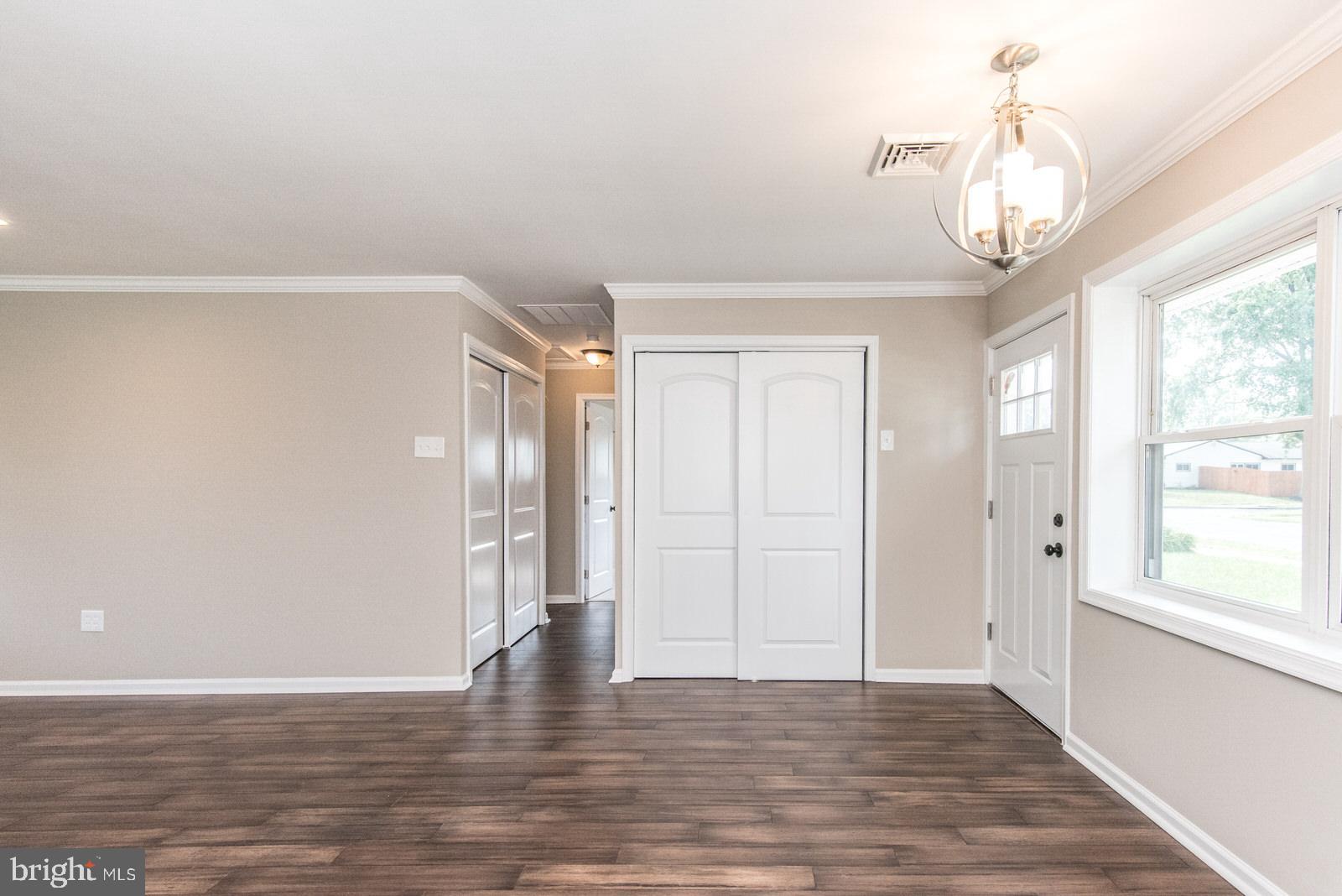 28 Gun Road Levittown, PA 19057 - Photo 16 of 40