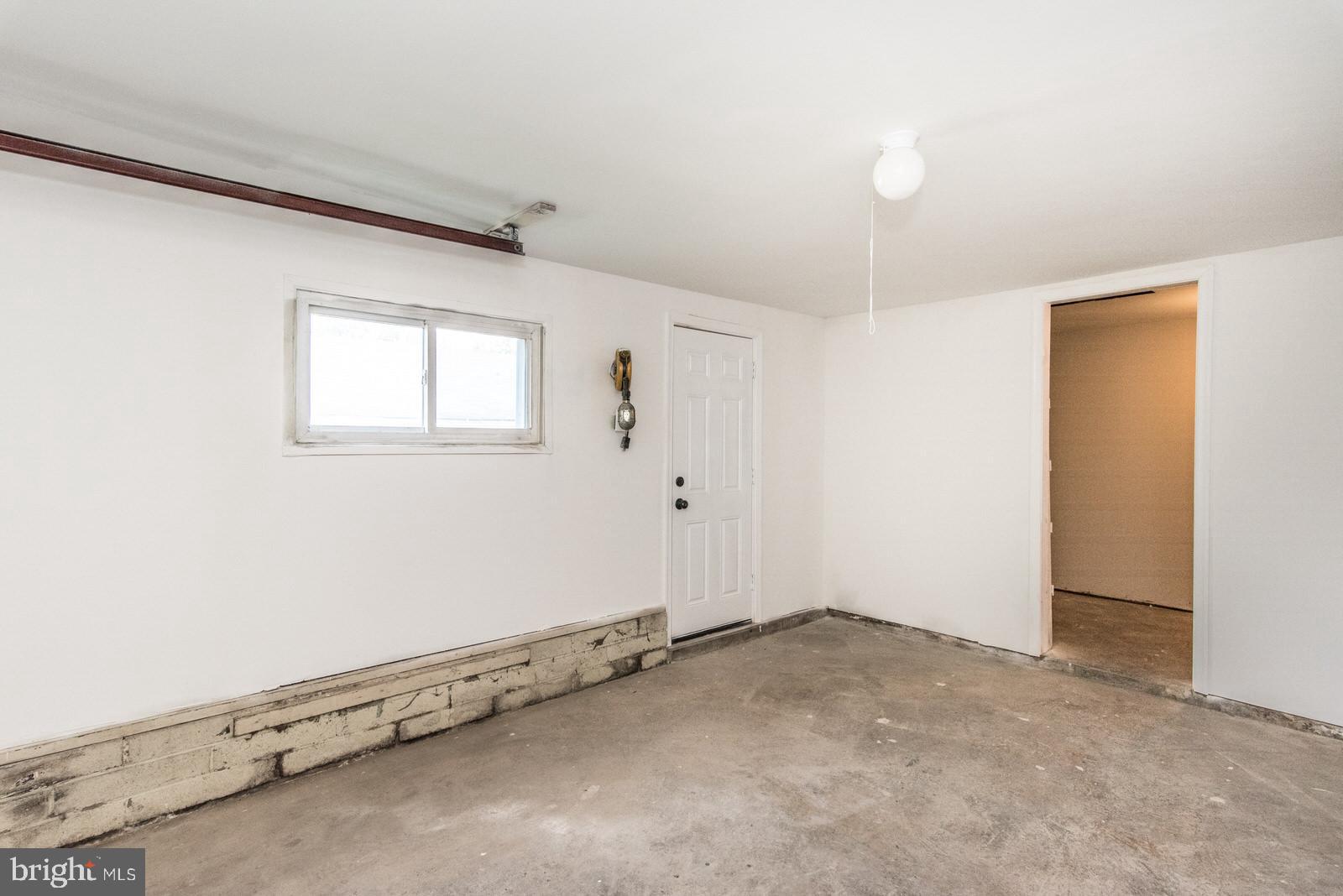 28 Gun Road Levittown, PA 19057 - Photo 30 of 40