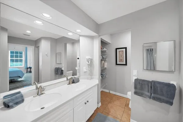 $4,200 | 3604 54th Drive West, Unit 102, Bradenton, FL 34210