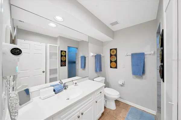 $4,200 | 3604 54th Drive West, Unit 102, Bradenton, FL 34210