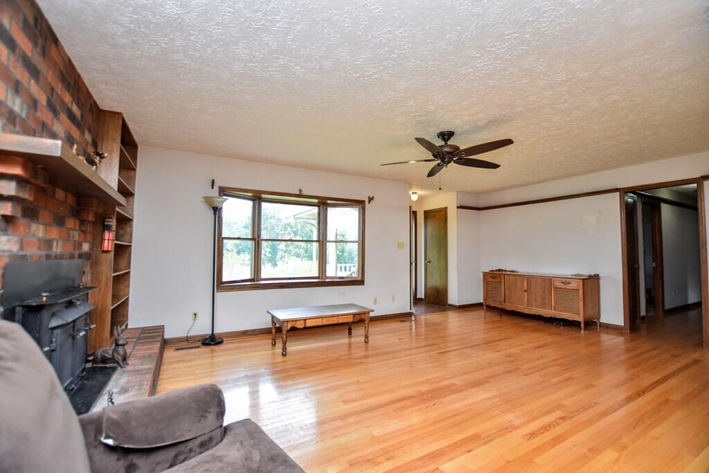 841 Sugar Creek Road Southeast Cleveland, TN 37323 - Photo 3 of 18 3