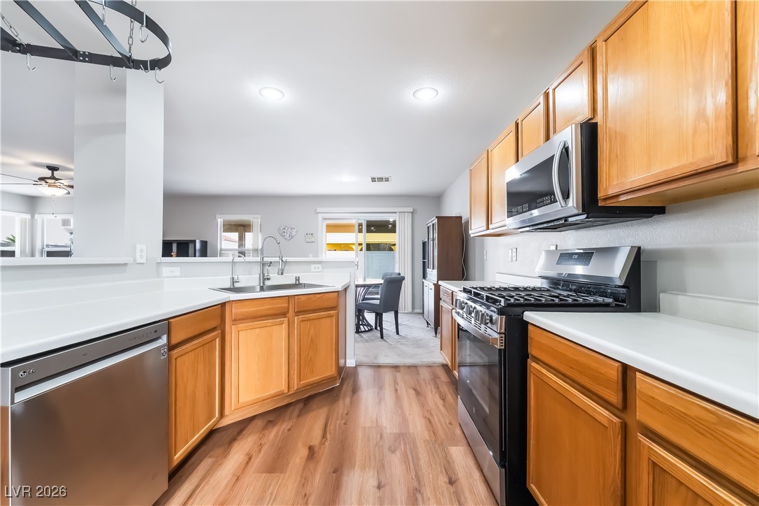 700 Red Bark Lane Henderson, NV 89011 - Photo 9 of 58