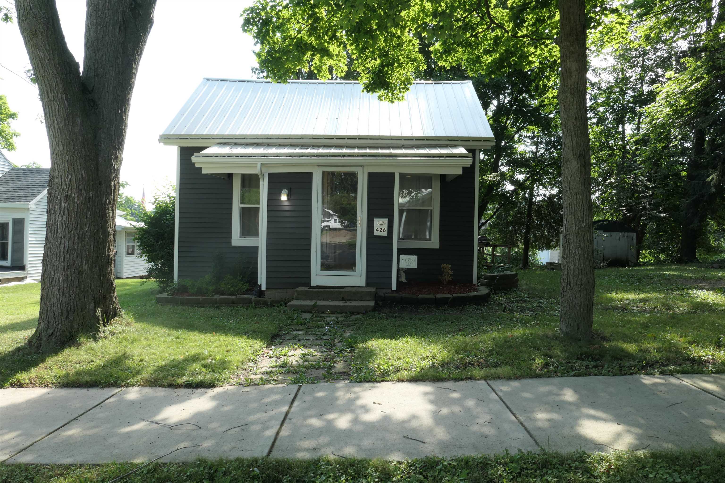 426 North Maple Street Ithaca, MI 48847 - Photo 1 of 21 1925035-0e7bd215-eac3-4949-8df5-edb0ccefc963.JPG