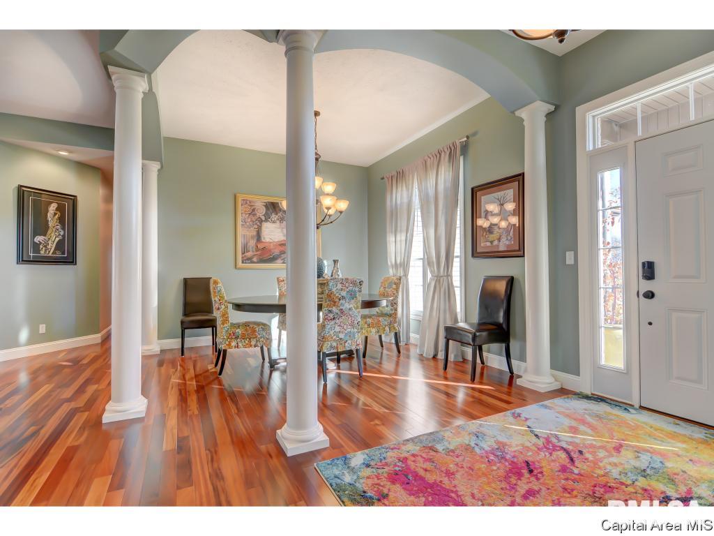 325 Brookside Lane Chatham, IL 62629 - Photo 4 of 27 Gallery Image 4