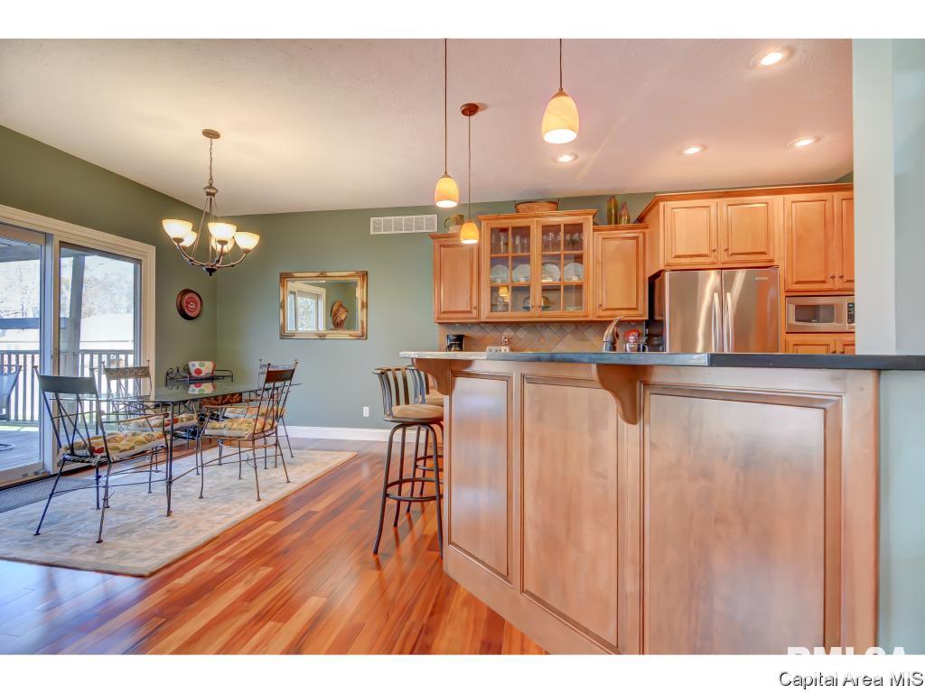 325 Brookside Lane Chatham, IL 62629 - Photo 7 of 27 Gallery Image 7