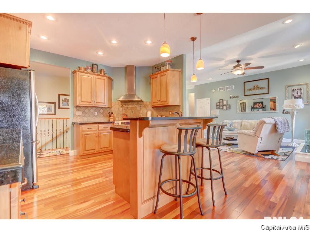 325 Brookside Lane Chatham, IL 62629 - Photo 10 of 27 Gallery Image 10