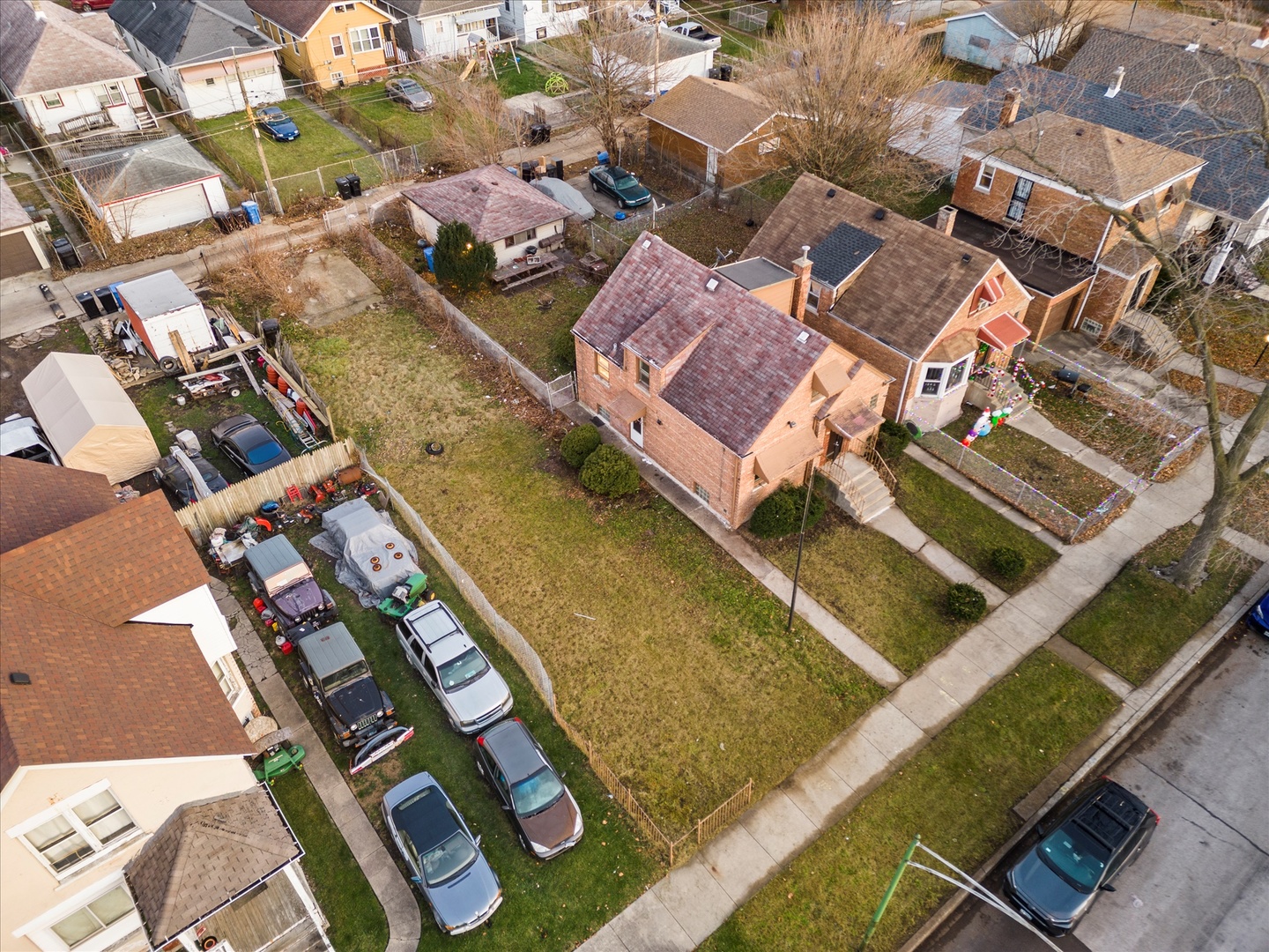 9941 South Lowe Avenue Chicago, IL 60628 - Photo 5 of 27