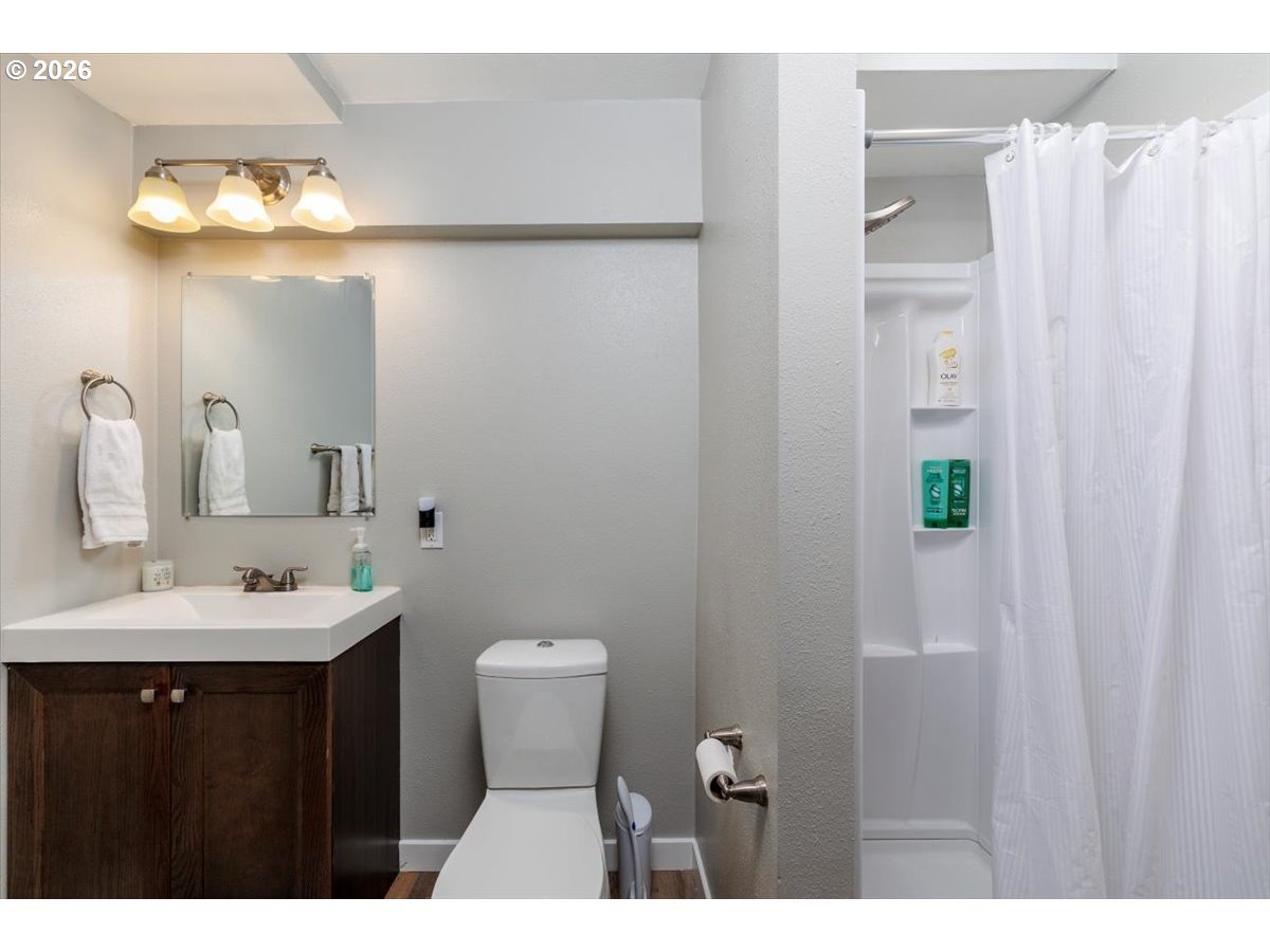13165 Northwest Overton Street Portland, OR 97229 - Photo 30 of 38 Bathroom