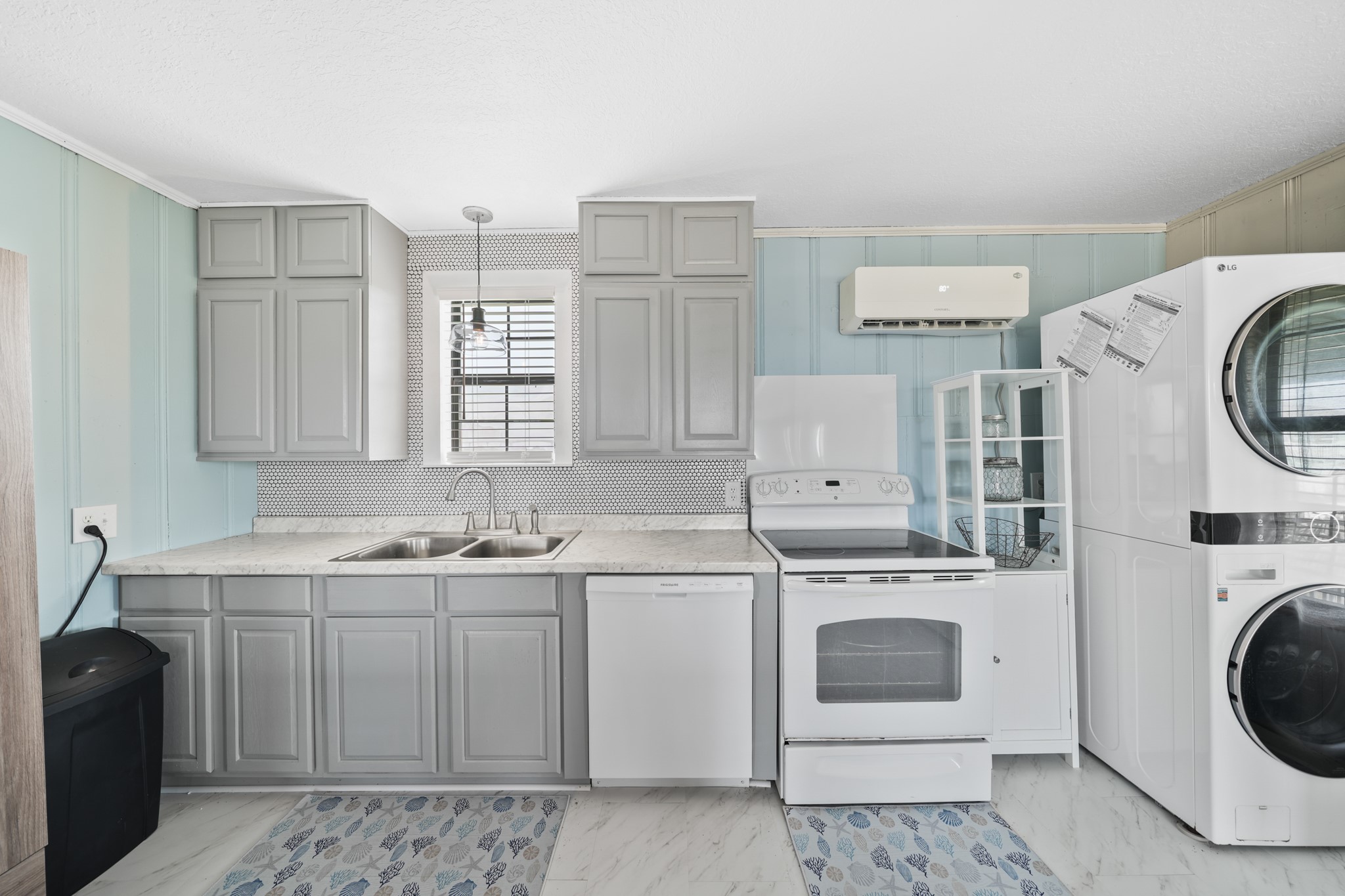 714 Caisson Street Surfside Beach, TX 77541 - Photo 17 of 33