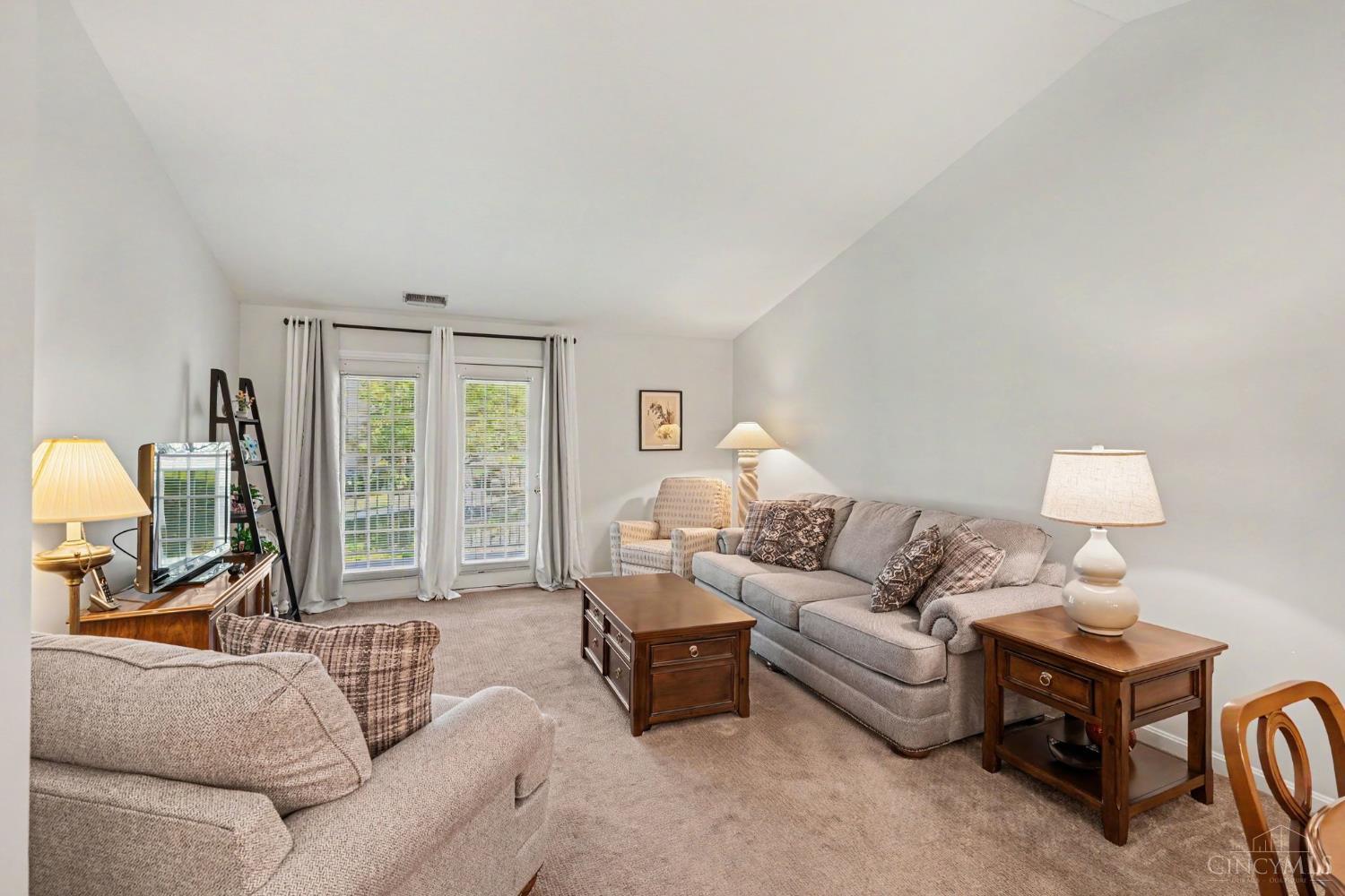 821 Neeb Road, Unit 4 Cincinnati, OH 45233 - Photo 2 of 25 Gallery Image 2