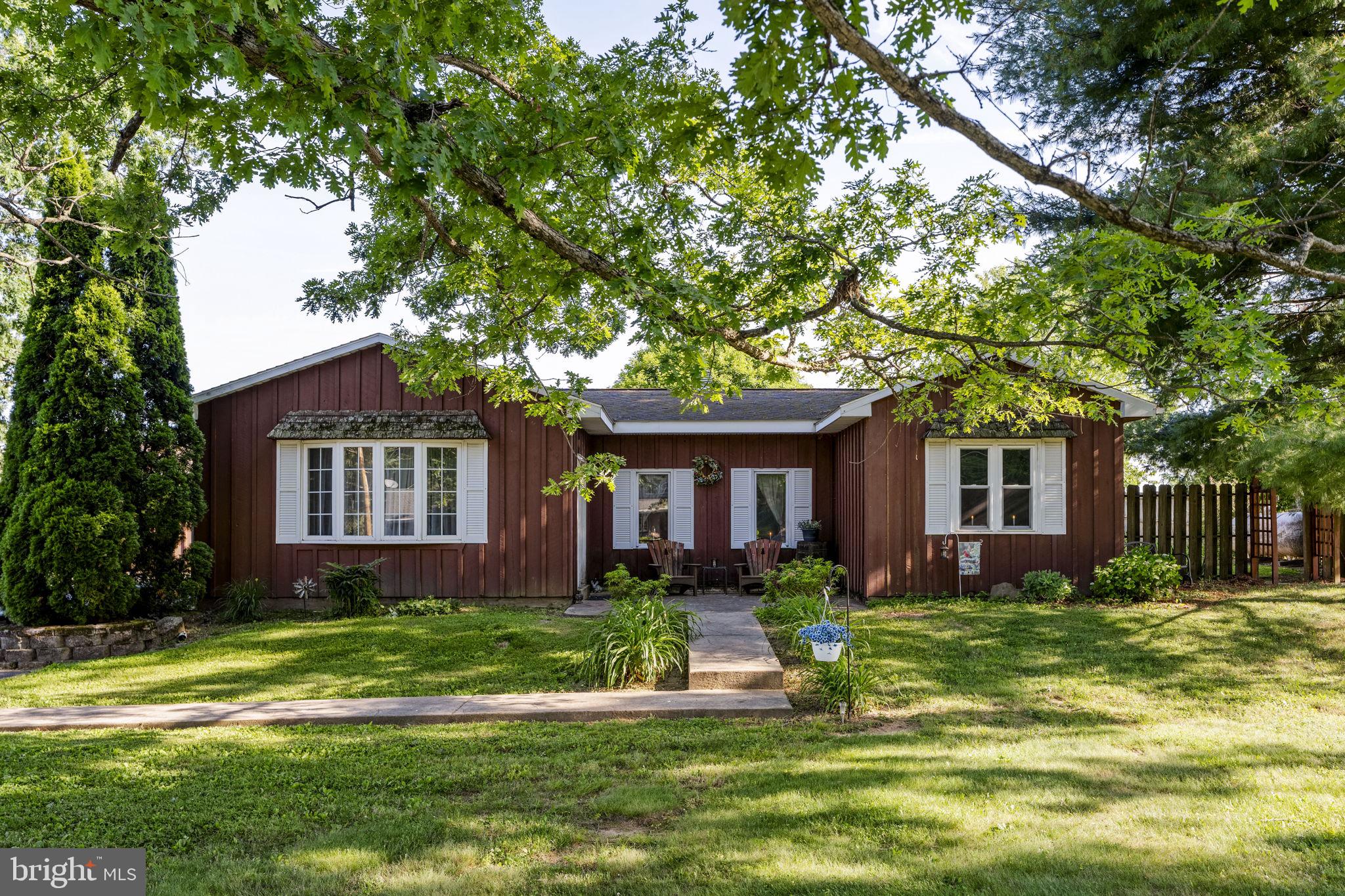 225 Hartings Park Road Denver, PA 17517 - Photo 5 of 54