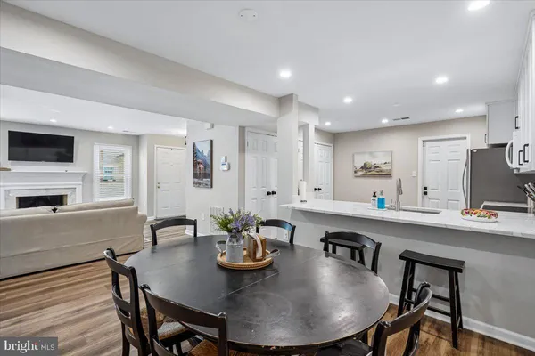 $3,200 | 5715 Balsam Grove Court, North Bethesda, MD 20852