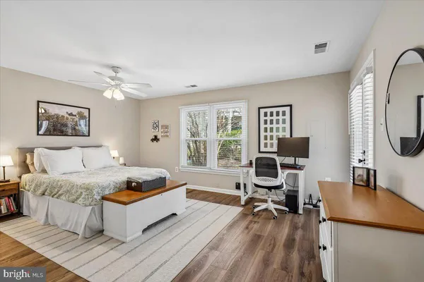$3,200 | 5715 Balsam Grove Court, North Bethesda, MD 20852